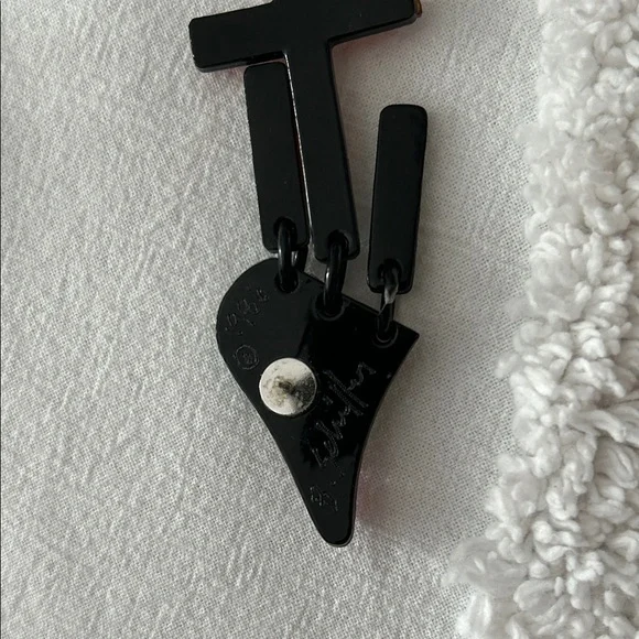 Bill Schiffer resin Earrings - Picture 3 of 5